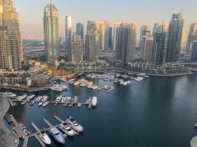 (RU) Апартаменты с 2 спальнями и гостиной в Cayan Tower (Dubai Marina) (вторичное жилье) | Дубай